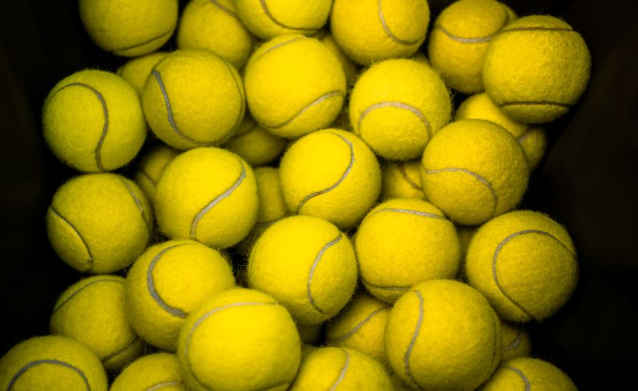 H σύνθεση της μπάλας του τένις