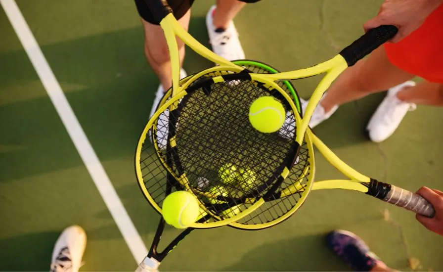 Find all tennis and padel tournaments on racket.gr