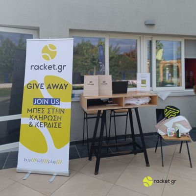 racket.gr stand at padel giveaway event