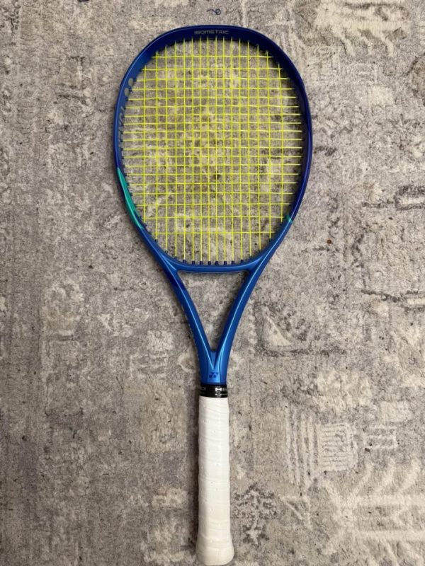 YONEX EZONE 98 305 GRL4