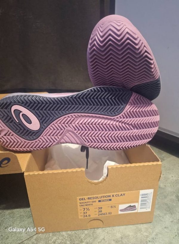 Asics No 39  χωματινο/padel