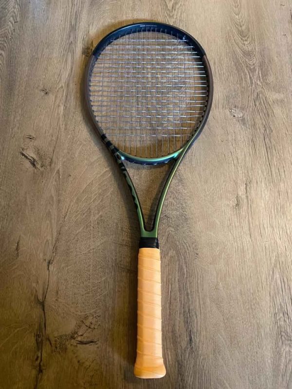 Wilson Blade 98 v8 16/19 L3 AluPower strings ( excellent condition ) - Image 4