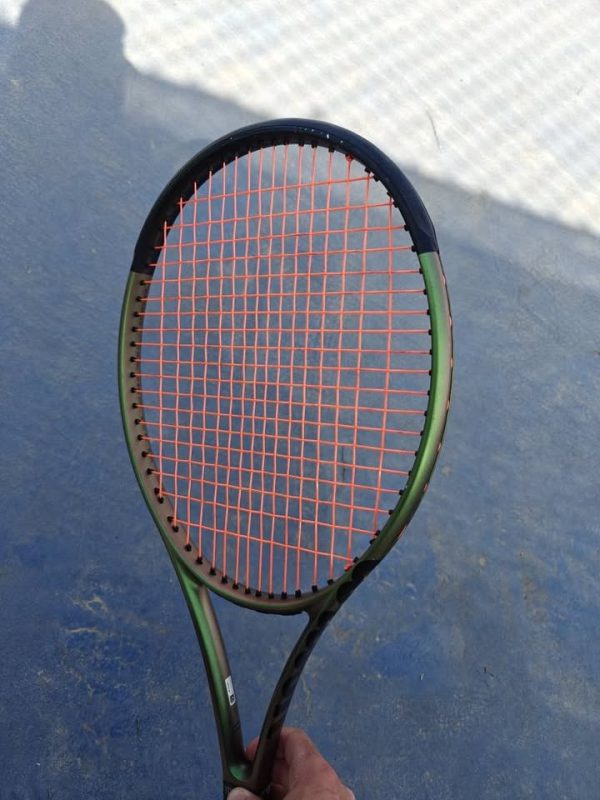 Wilson Blade V8 100 inc - Image 2