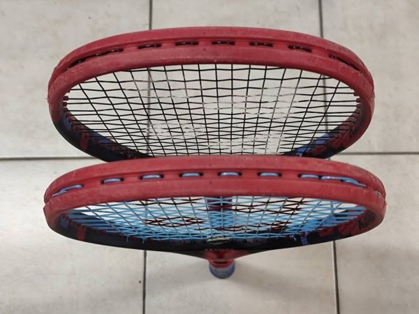Yonex Vcore100L 285gr. X2+ thermobag yonex - Image 4