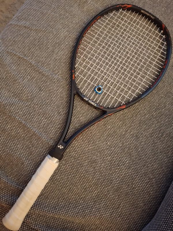Yonex V Core Pro 97  grip L3, 290 gr, Ρακέτα Τένις