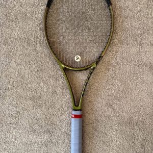 Wilson Blade 98 18x20 v8