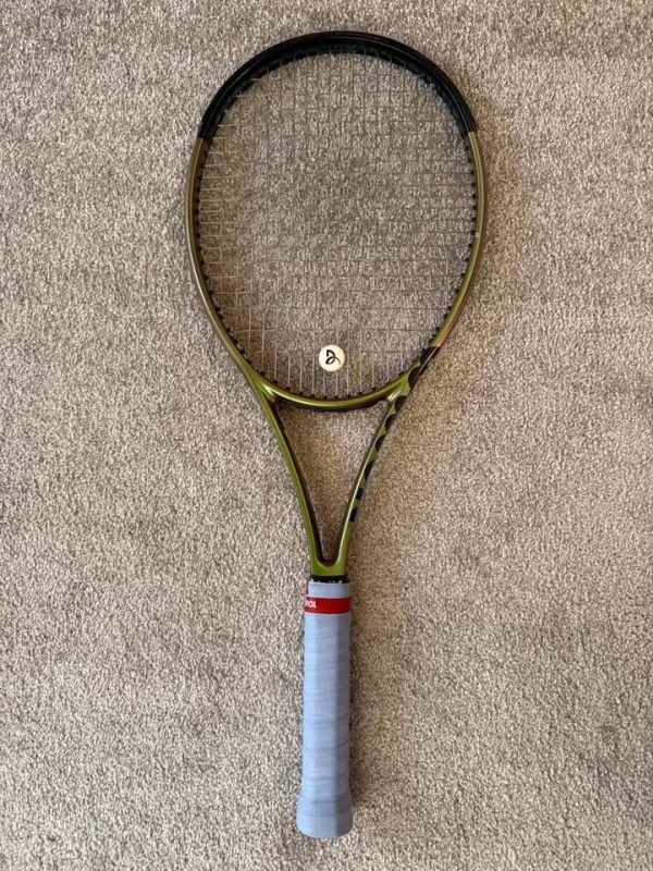 Wilson Blade 98 18x20 v8
