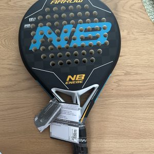 Πωλείται ρακέτα PADEL καινούργια