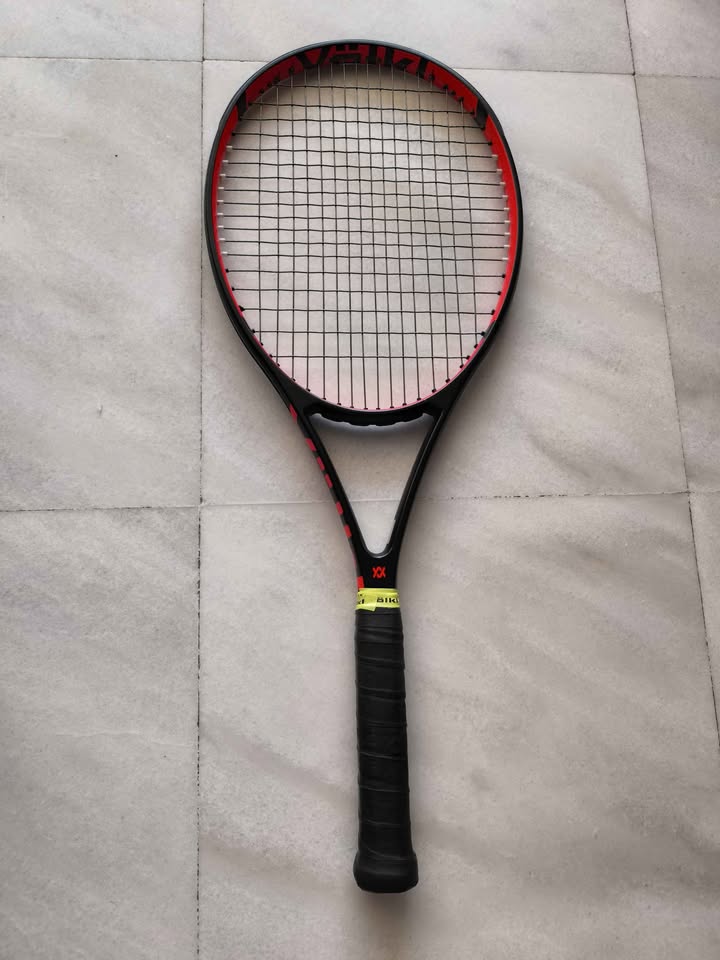 Volkl Vcell 8 300 grip 3