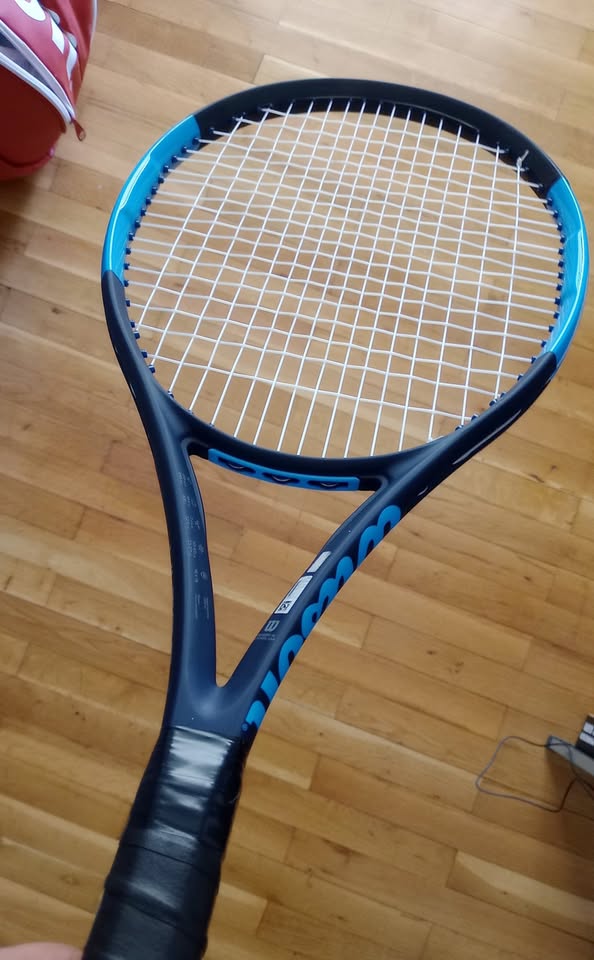 Wilson Ultra 100 V2 Countervail - Image 2