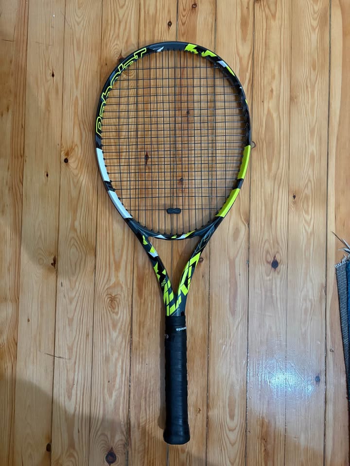 Babolat Pure Aero 100