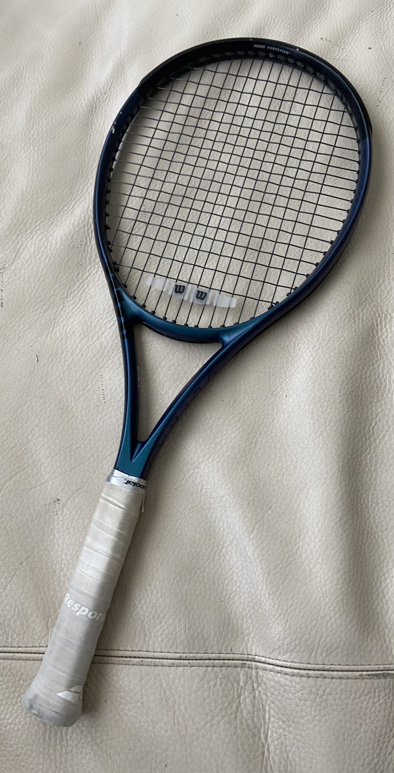 Wilson Ultra 100 V4 - Image 3
