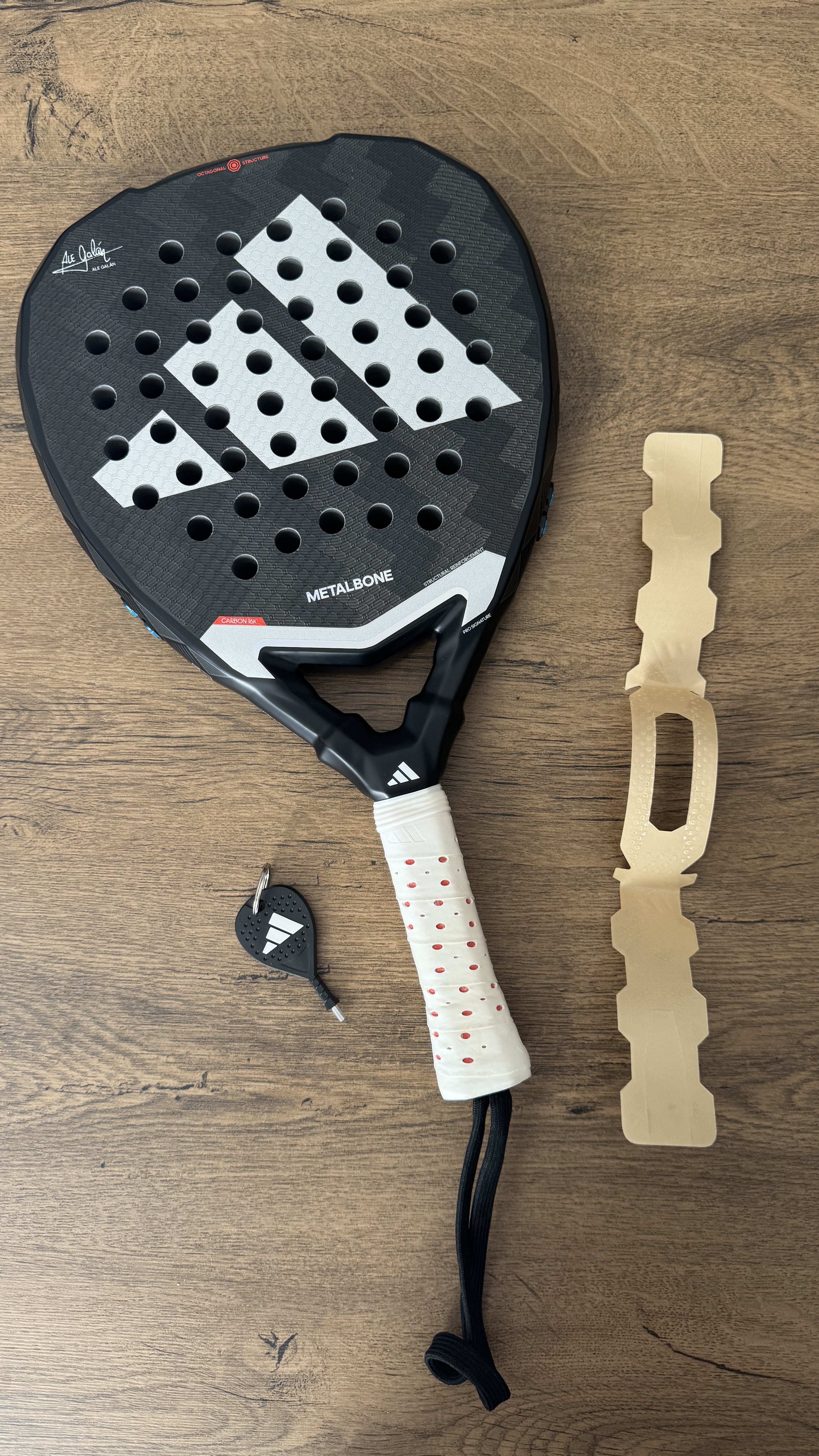 Ρακέτα padel Adidas Metalbone 3.4 2025 Ale Galan - Image 3
