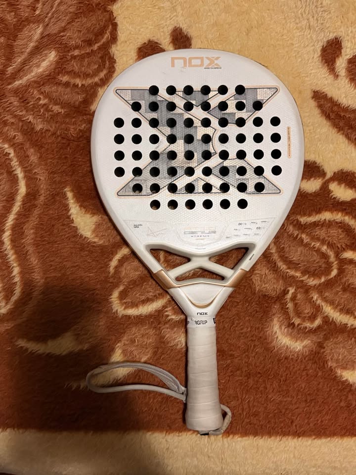 Nox Padel Racket AT10 12K - Image 2