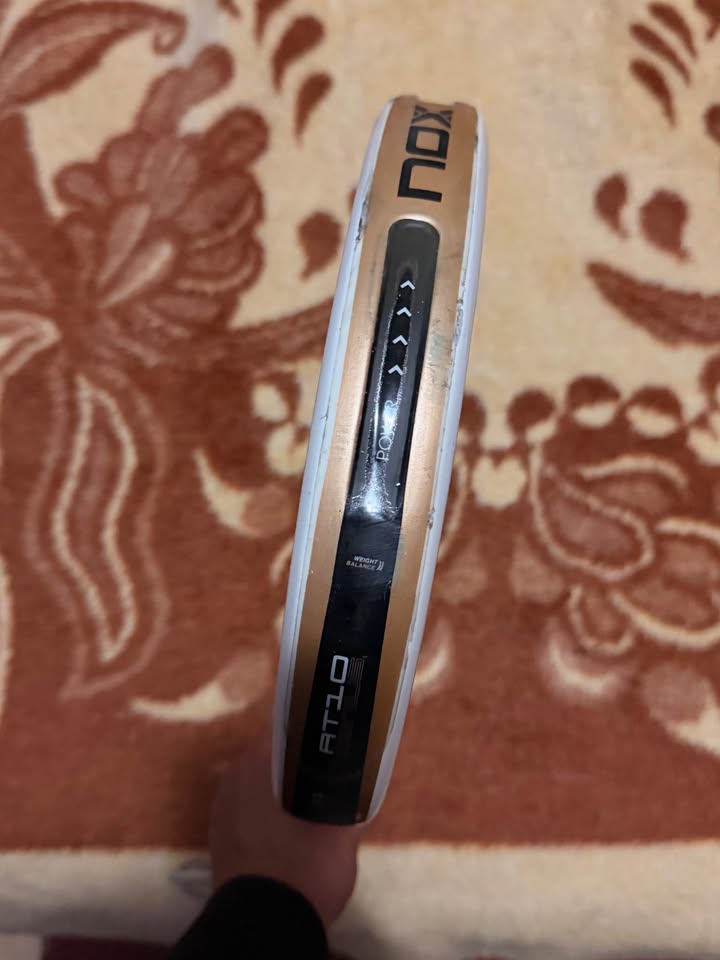 Nox Padel Racket AT10 12K - Image 3
