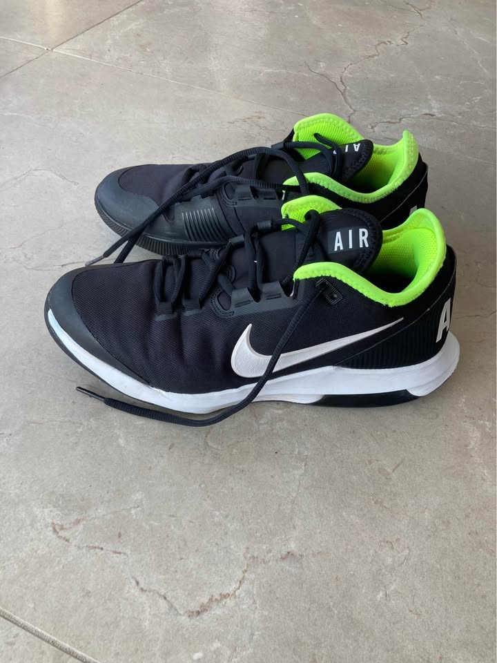 NikeCourt Air Max Wildcard παπούτσια τέννις για μεγάλα παιδιά, Νο 41 (US 8)