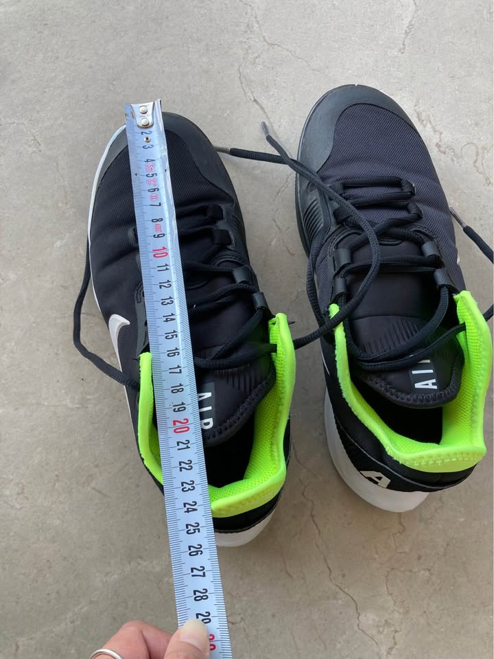 NikeCourt Air Max Wildcard παπούτσια τέννις για μεγάλα παιδιά, Νο 41 (US 8) - Image 4