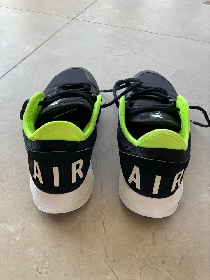 NikeCourt Air Max Wildcard παπούτσια τέννις για μεγάλα παιδιά, Νο 41 (US 8) - Image 3