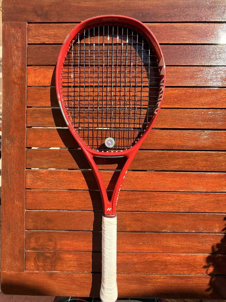 Yonex Vcore 98 2026 305gr L2 + Bag Yonex - Image 2