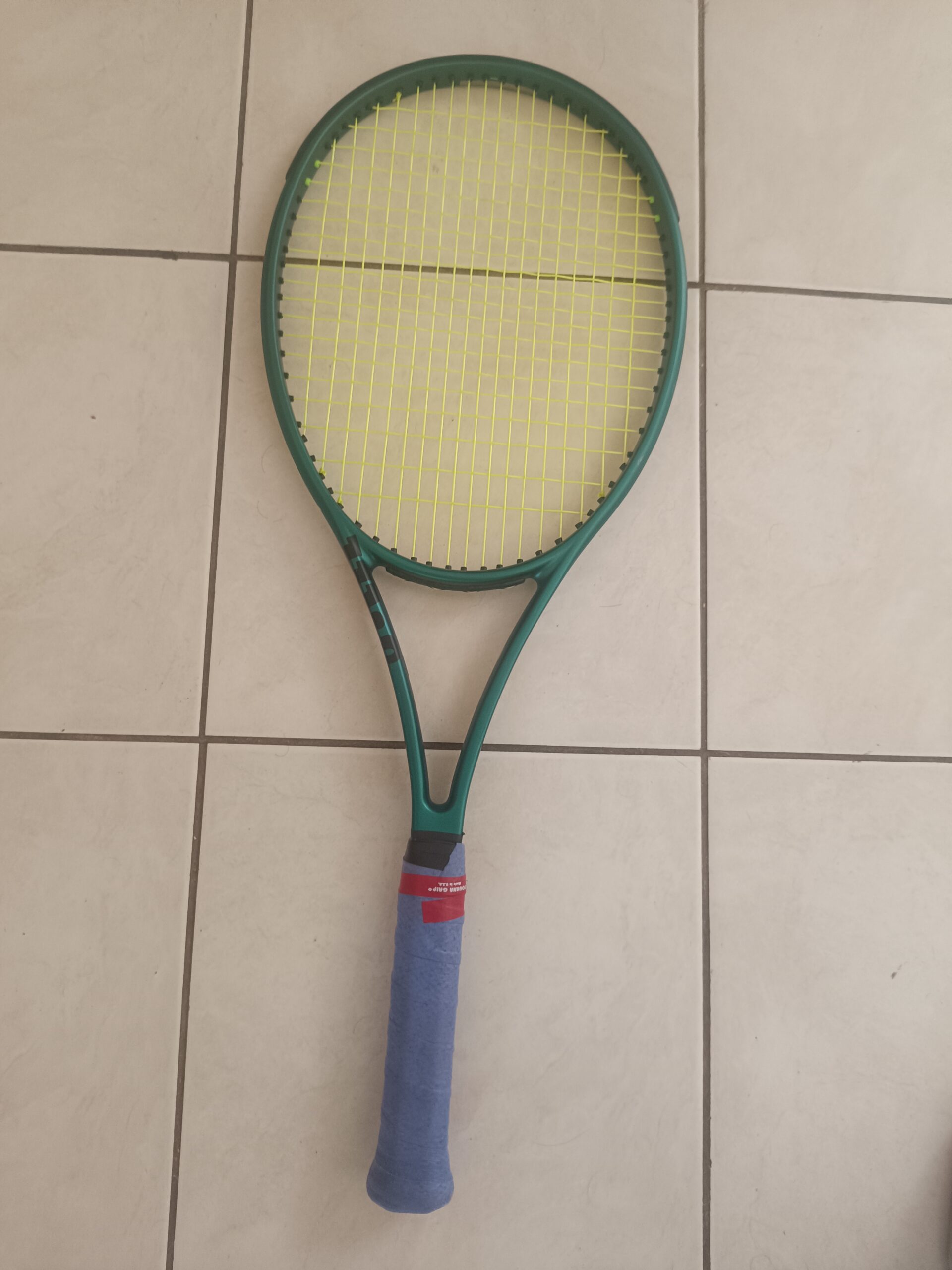 Wilson blade V9 18x20